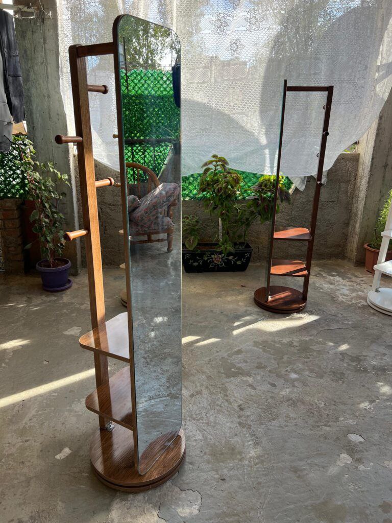 Miroir de fur sing Rotatif en Bois Massif, Miroir Monté au Sol, Corps Complet, Cintre Mobile pour Chambre à Coucher, Miroir Intégré